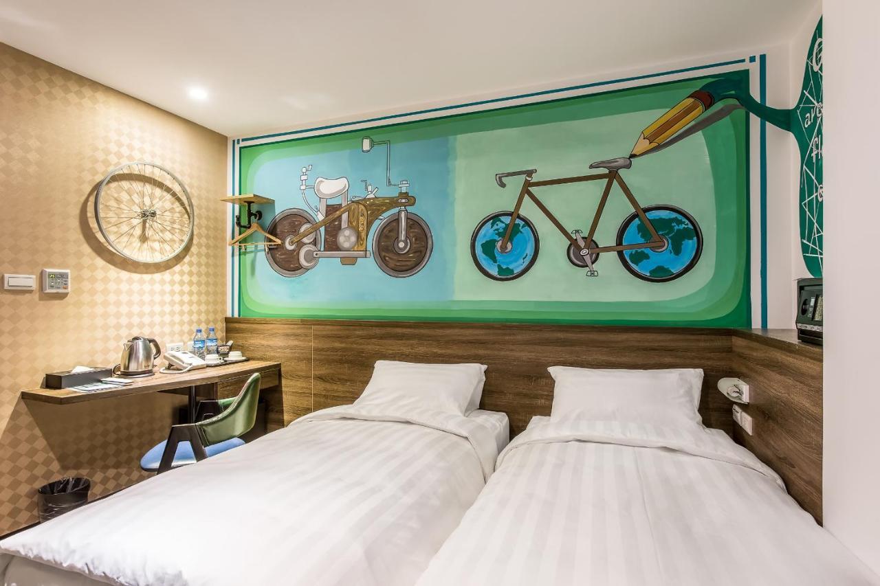 Rf Hotel  Linsen Тайпей Екстериор снимка