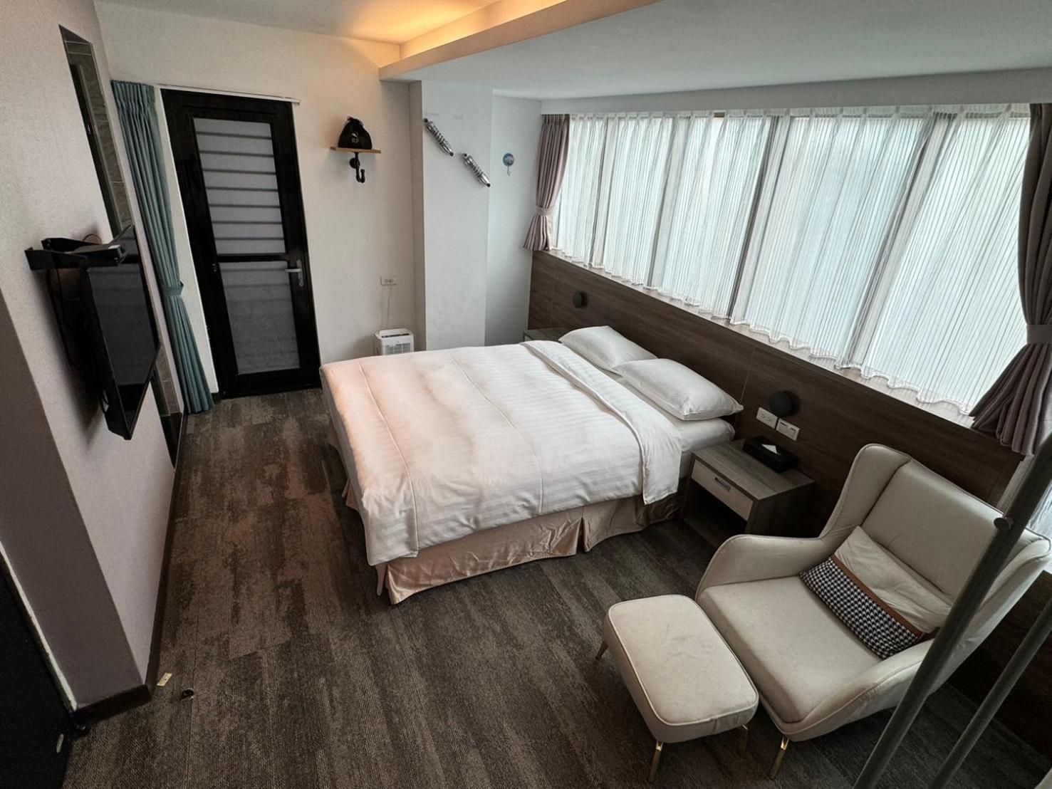 Rf Hotel  Linsen Тайпей Екстериор снимка