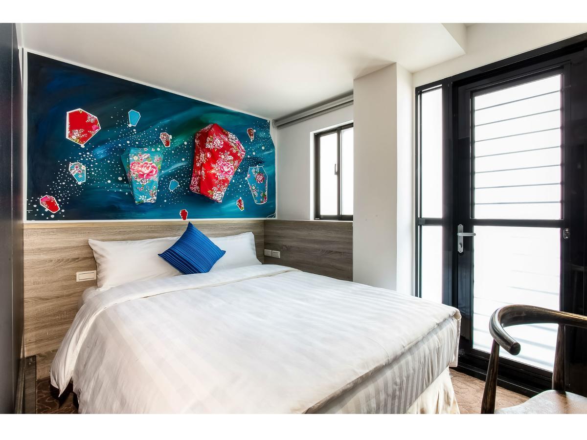 Rf Hotel  Linsen Тайпей Екстериор снимка