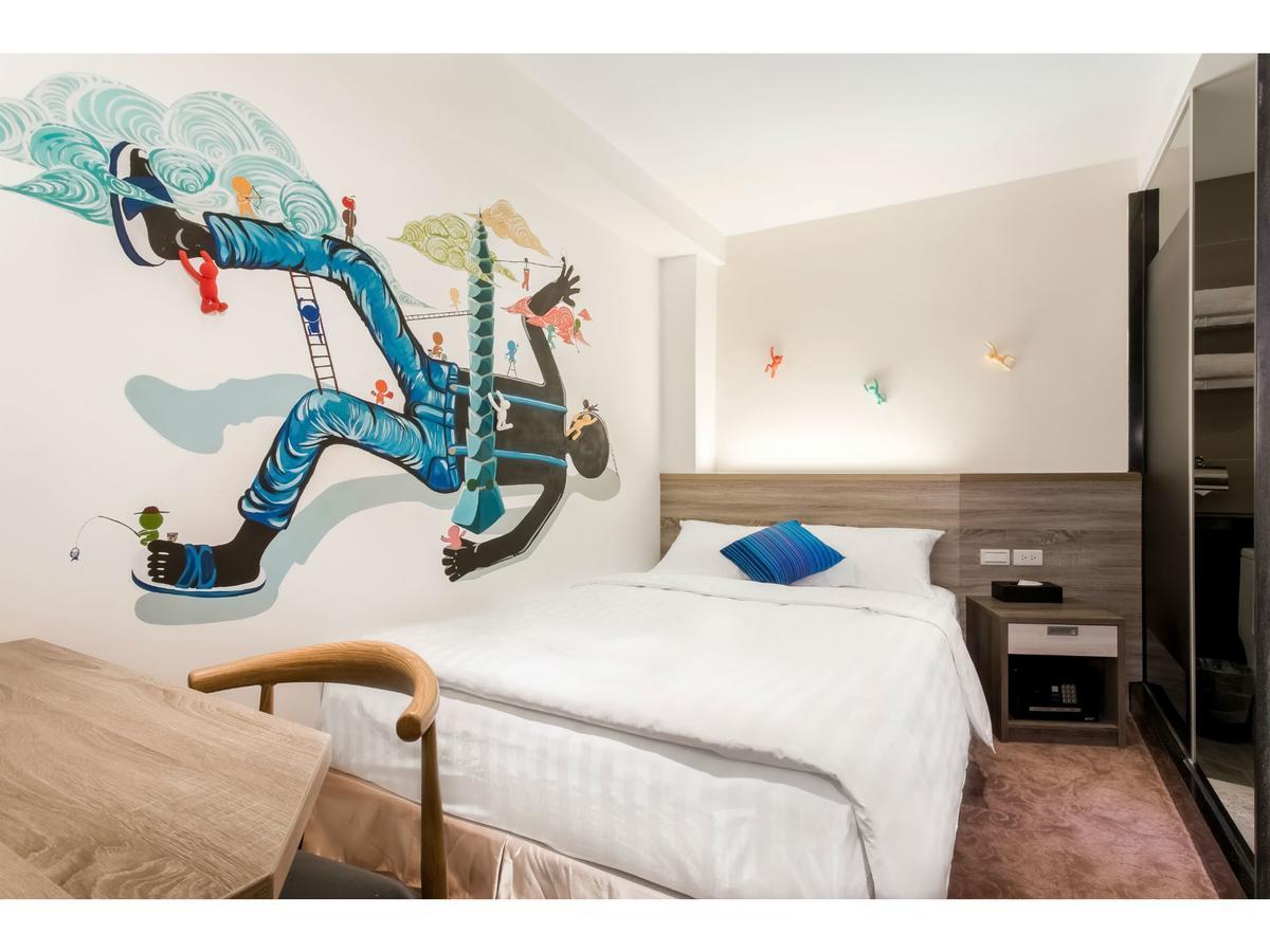 Rf Hotel  Linsen Тайпей Екстериор снимка