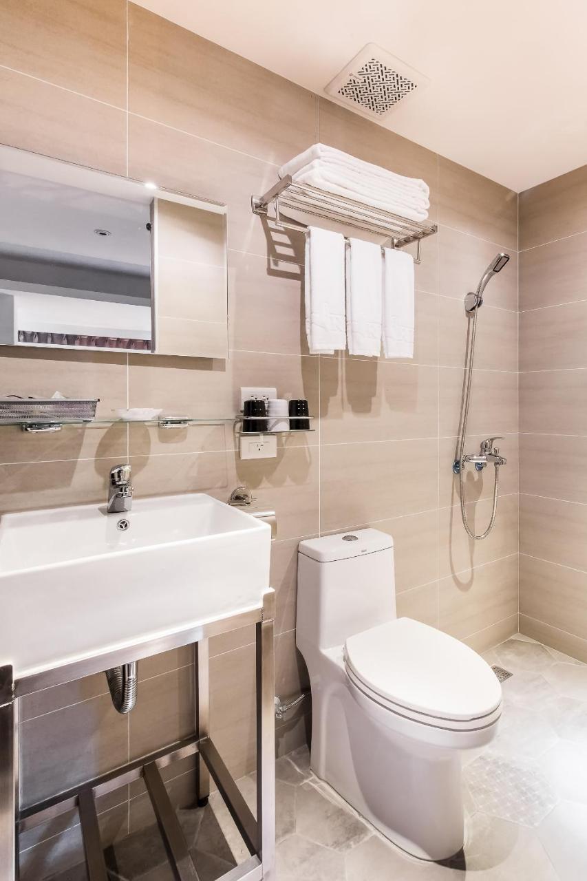 Rf Hotel  Linsen Тайпей Екстериор снимка